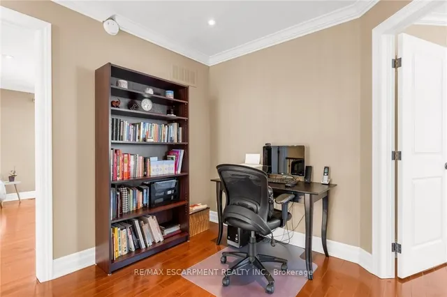 Additional image 23 of 1705 Upper Wellington St