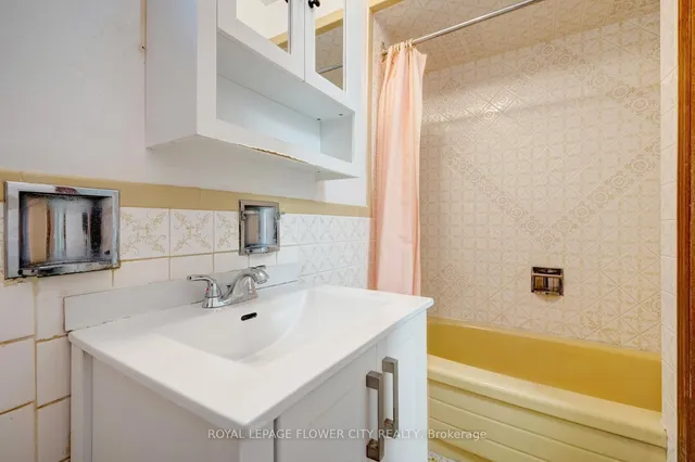 Additional image 39 of 154 Sheldon Ave Unit A