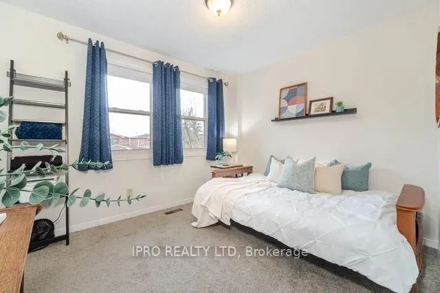 Additional image 27 of 117 Ecclestone Dr