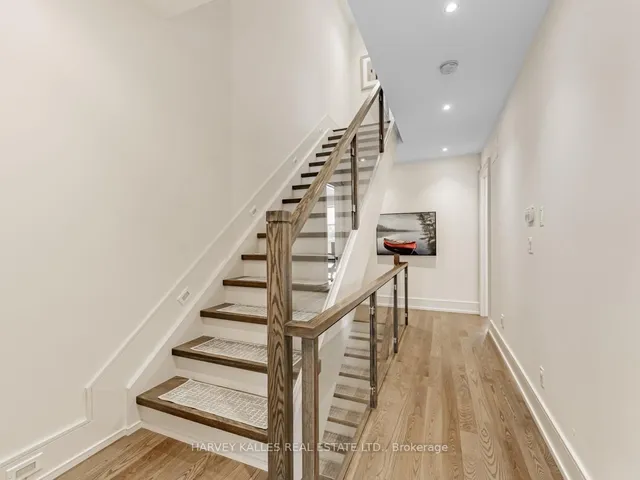 Additional image 19 of 74 Woburn Ave