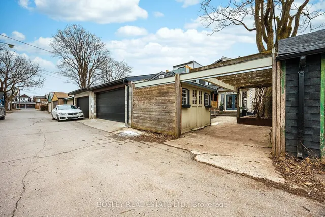 Additional image 50 of 32 Melville Ave
