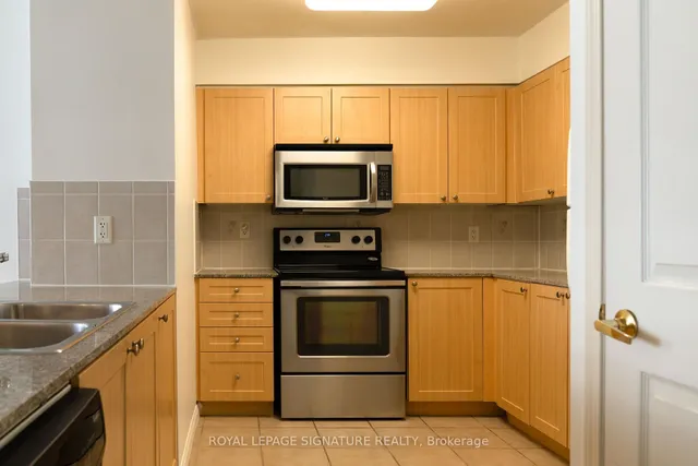 Additional image 9 of 5940 Yonge St Unit 307