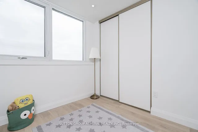 Additional image 17 of 150 Neptune Dr Unit PH05