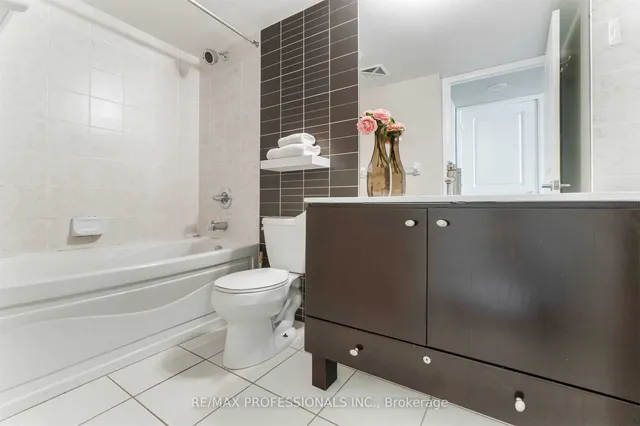 Additional image 26 of 225 Sherway Gardens Rd Unit 2007