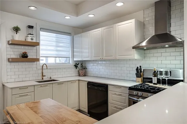 Additional image 22 of 37 Holton Ave