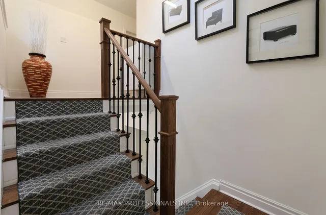 Additional image 21 of 56 Silverthorne Bush Dr