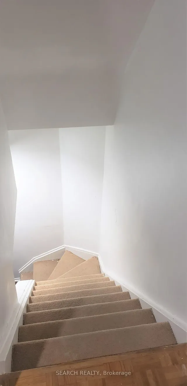 Additional image 22 of 81 Shady Pine Circ