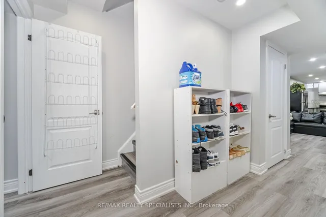 Additional image 31 of 4 Osgoode Dr