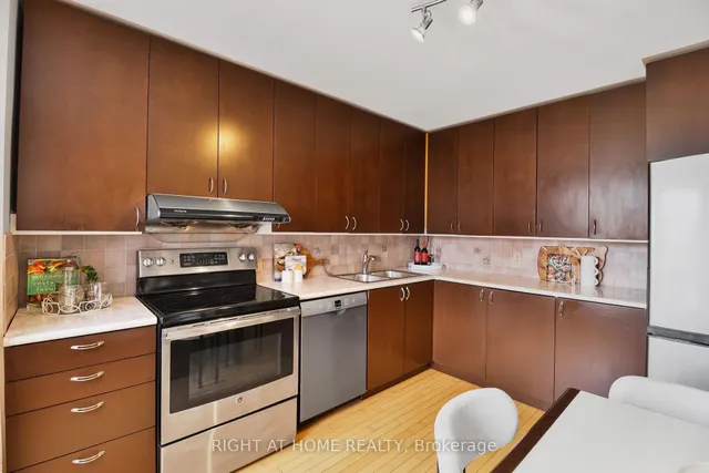 Additional image 17 of 152 Wright Ave