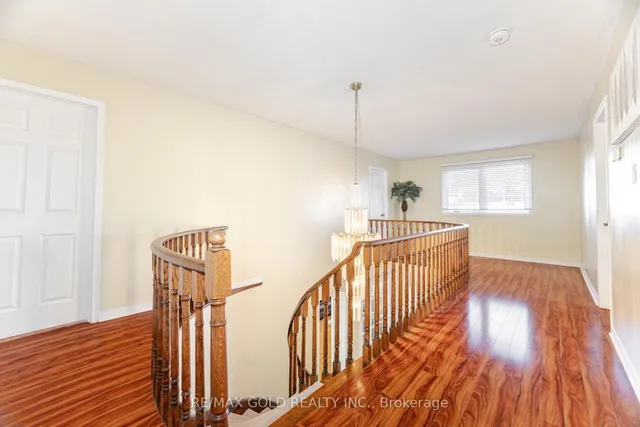 Additional image 11 of 26 Mossbank Dr