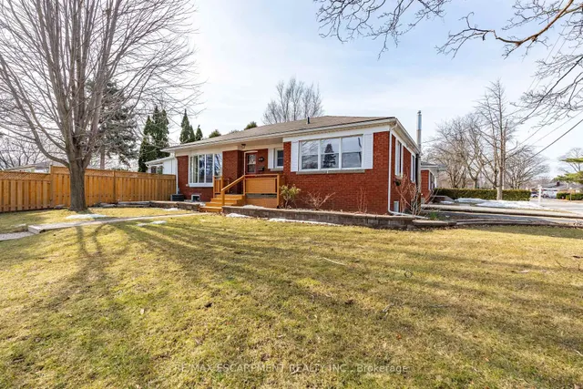 Additional image 2 of 2305 Wagner Cres