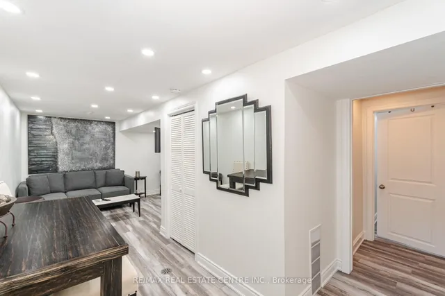 Additional image 37 of 55 Mallard Cres