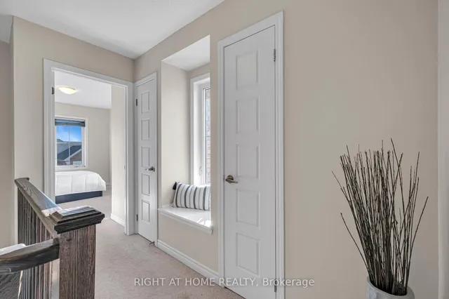 Additional image 21 of 105 Bond Head Crt