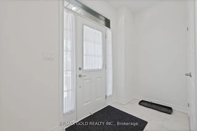 Additional image 45 of 474 Bergamot Ave