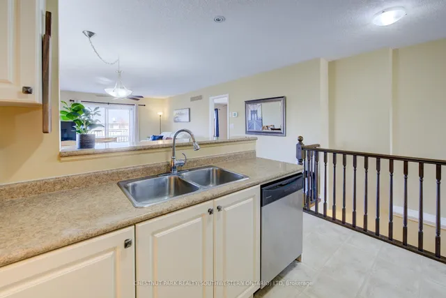 Additional image 15 of 988 Zeller Cres