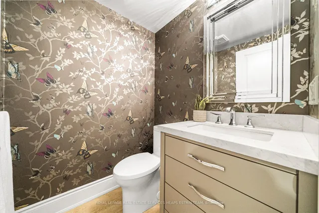 Additional image 10 of 301 Bessborough Dr