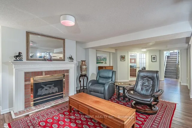 Additional image 35 of 2141 Country Club Dr Unit 11