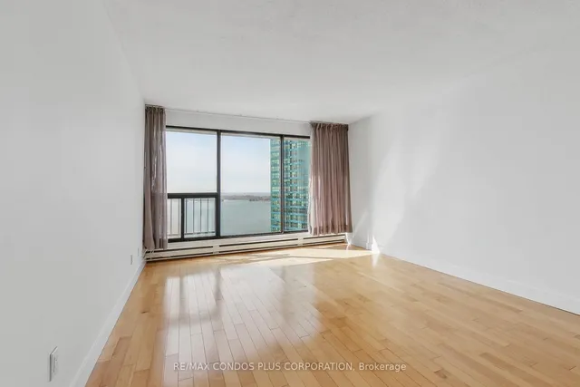 Additional image 16 of 65 HARBOUR Sq Unit 2008