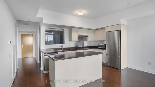 Additional image 10 of 375 King St Unit 2103