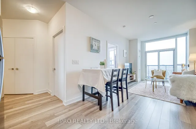 Additional image 7 of 1603 Eglinton Ave Unit 811