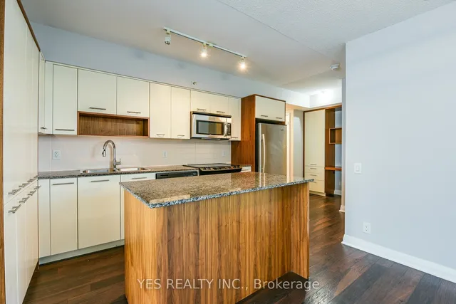 Additional image 10 of 1 Valhalla Inn Rd Unit 1204