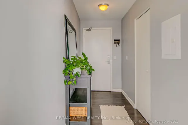 51 East Liberty St Unit 1512