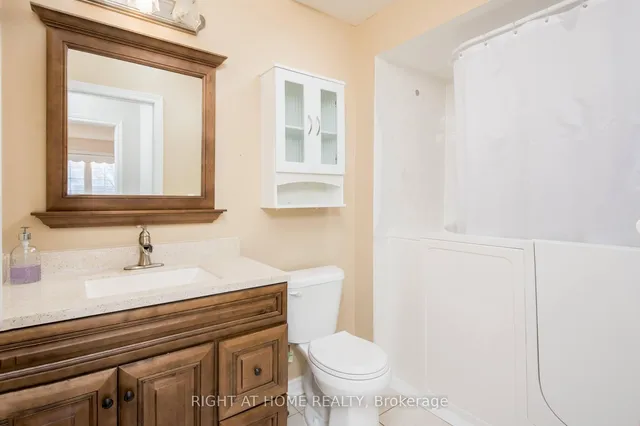 Additional image 16 of 18 Orchard Park Gate