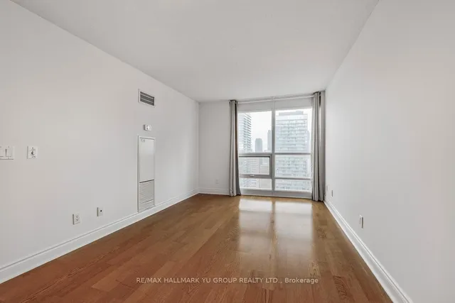 Additional image 3 of 763 Bay St Unit 4101