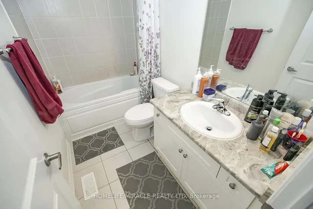 Additional image 33 of 5 Emily St