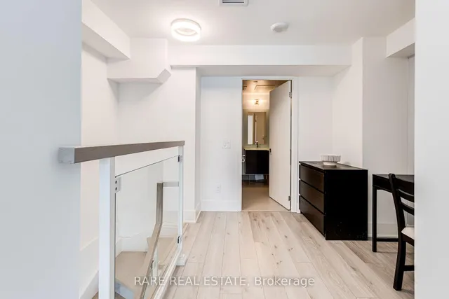 Additional image 16 of 111 St. Clair Ave Unit 904