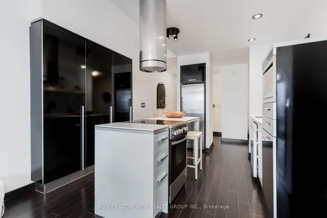 Additional image 18 of 38 Dan Leckie Way Unit 3011