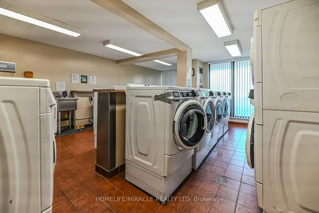 Additional image 34 of 18 Knightsbridge Rd Unit 2311