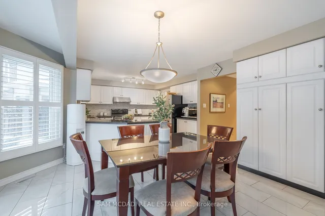 Additional image 10 of 69 Parkside Dr