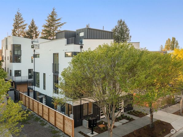 9015 D 13th Avenue NW, Seattle, WA 98117