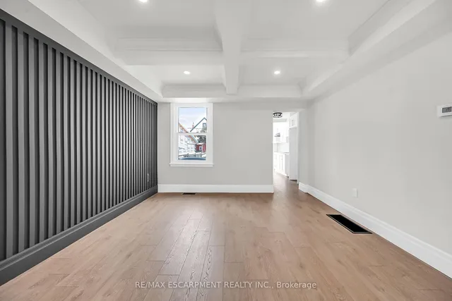 Additional image 11 of 117 Rosslyn Ave