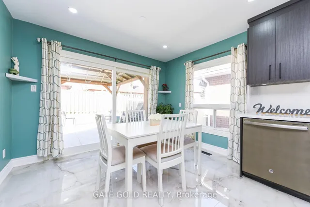 Additional image 13 of 23 HARTFORD Tr