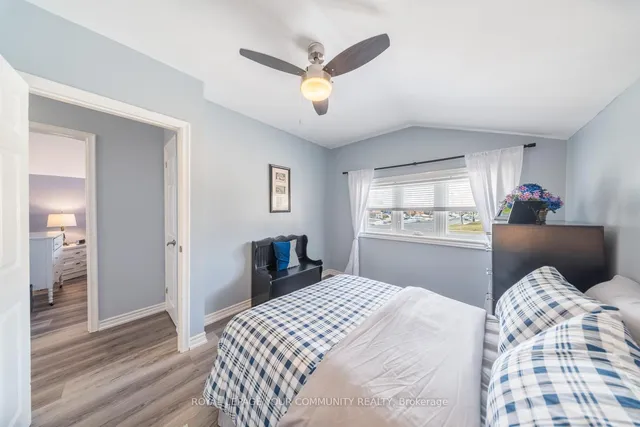 Additional image 27 of 37 Burgby Ave