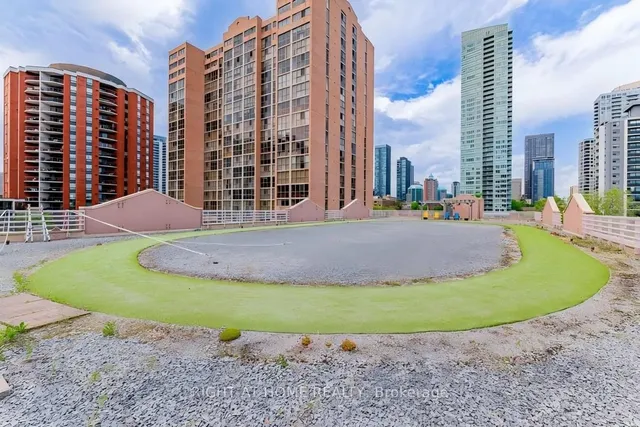 Additional image 27 of 60 Homewood Ave Unit 201