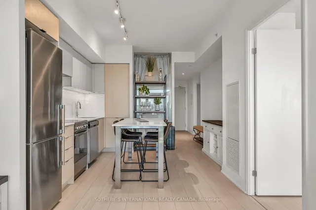 Additional image 10 of 26 Gibbs Rd Unit 1027