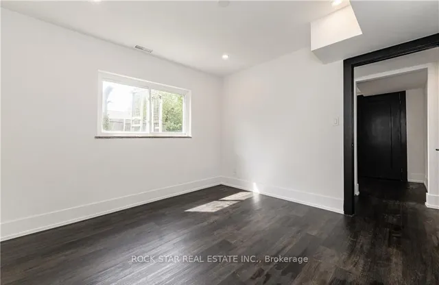 Additional image 21 of 694 Upper Ottawa St