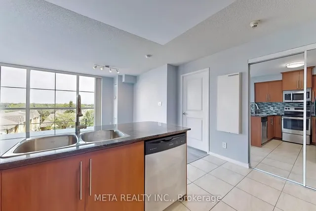 Additional image 22 of 8 Rosebank Dr Unit 5L