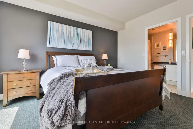 Additional image 8 of 168 King St Unit 805