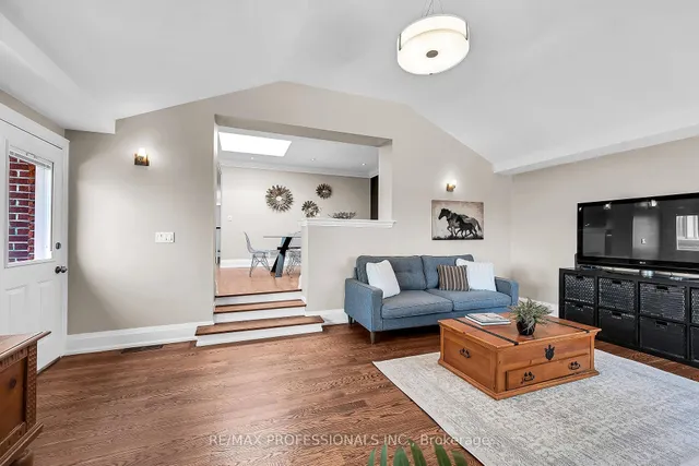 Additional image 9 of 66 Clonmore Dr