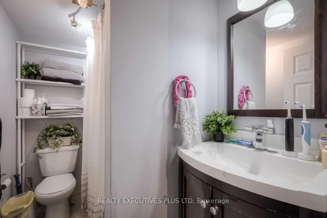 Additional image 19 of 1435 Kingston Rd