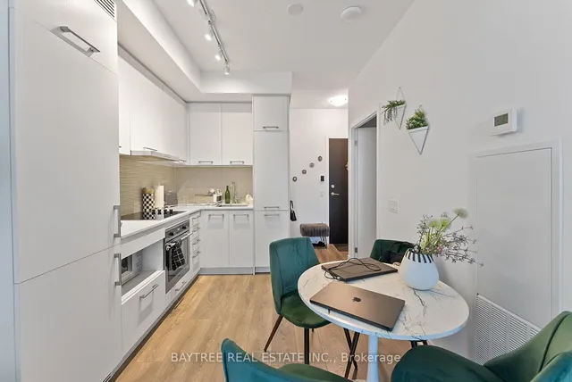Additional image 5 of 87 Peter St Unit 1901