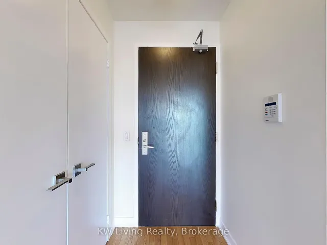 Additional image 14 of 770 Bay St Unit 1403