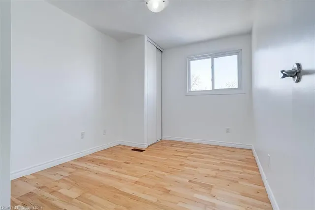 Additional image 25 of 28 Arbutus Cres