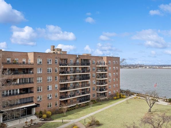 16241 Powells Cove Blvd, Whitestone, NY 11357