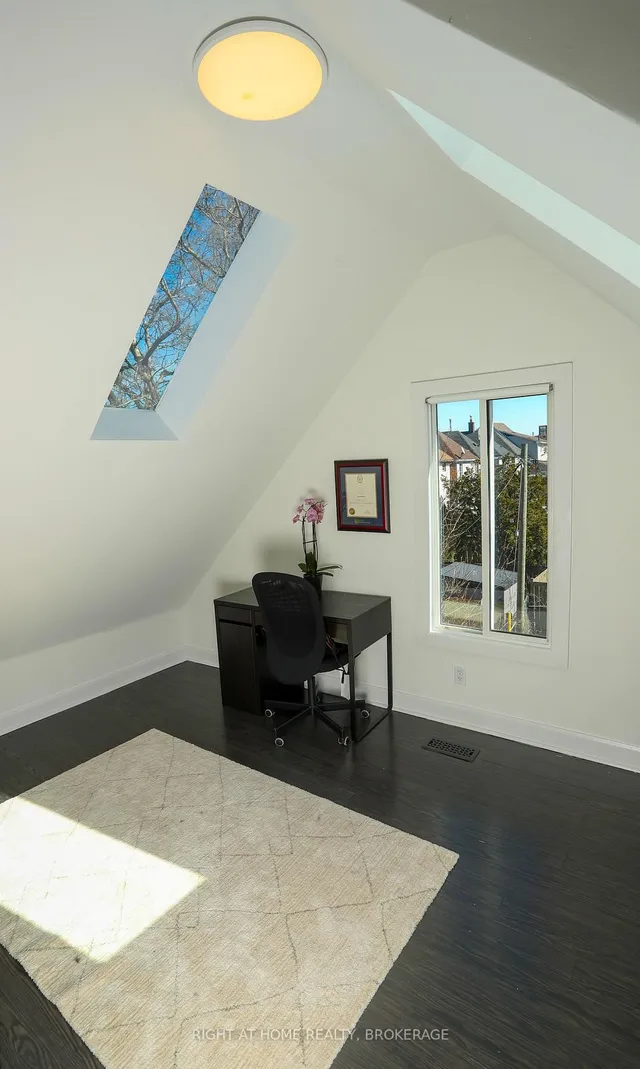 Additional image 10 of 304 Rosslyn Ave