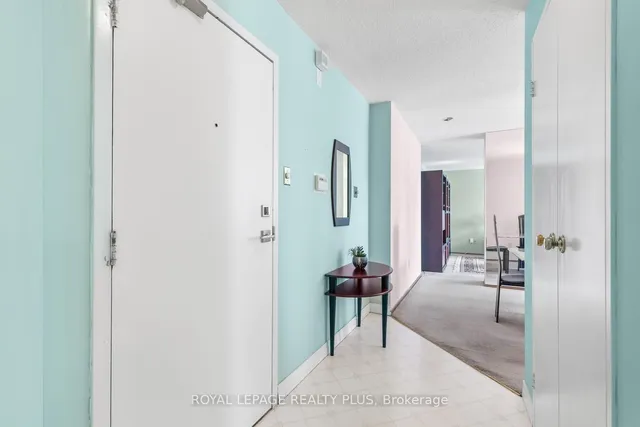 Additional image 3 of 3650 Kaneff Cres Unit 1002